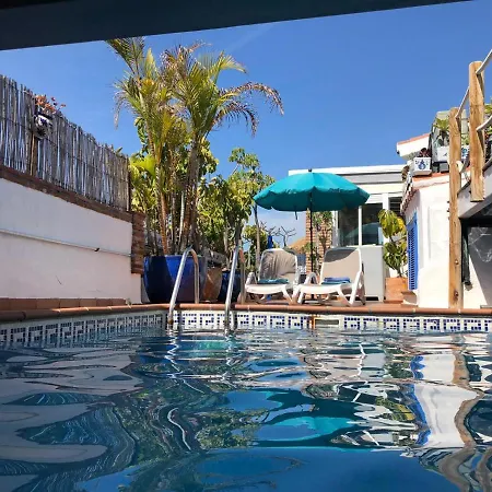 Casa Tropical Villa *